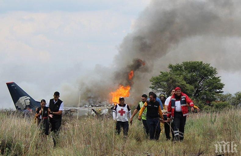 Пилотът на катастрофиралия самолет в Мексико дойде в съзнание