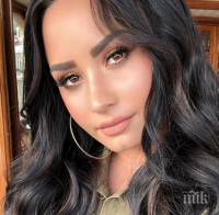 Деми Ловато: Благодаря на Бог, че съм жива!