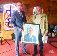 ФЕН! Художник от Сопот нарисува Цветанов