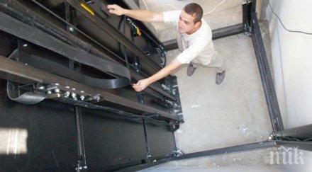 шокиращо години обучават асансьорни техници