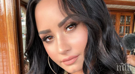 деми ловато бог съм жива