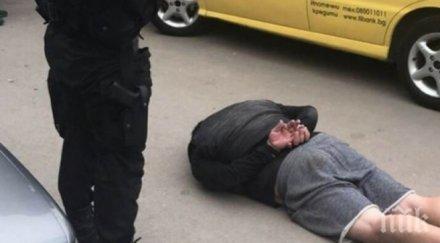 екшън бургас разбиха незаконен пункт метали мъж раздава псувни заплахи ченгета