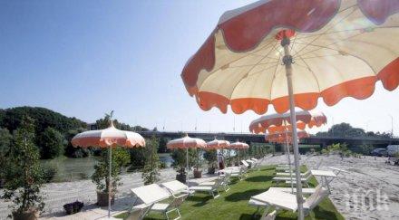 рим сдоби пясъчен плаж брега река тибър