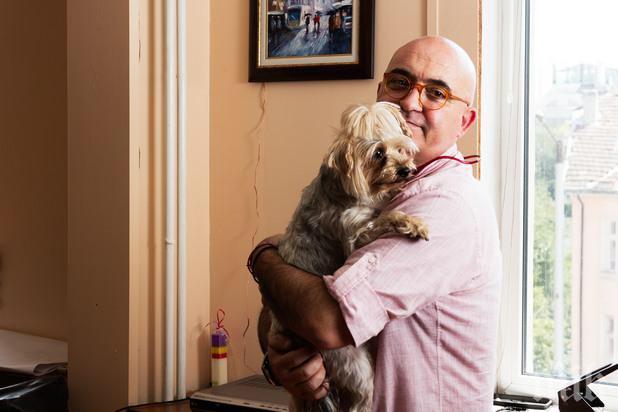 Голям смях! Кметът на “Оборище” се смахна напълно - направил кучето си зам.-кмет, но далаверите му не спират (СНИМКИ)
