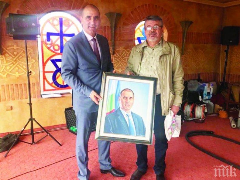 ФЕН! Художник от Сопот нарисува Цветанов