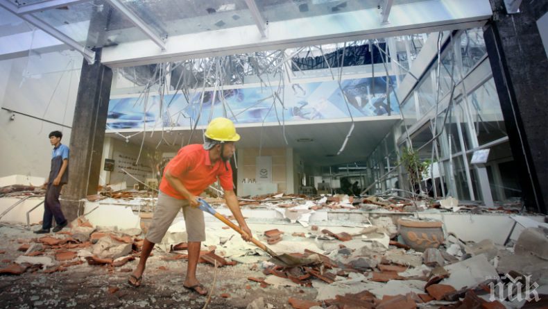 Броят на жертвите на земетресението в Индонезия надхвърли 130 души