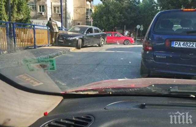 ЛУДА КАСКАДА! Ауди помете Нерон в Пазарджик