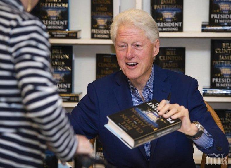 Над един милион продадени копия от дебютния роман на Бил Клинтън