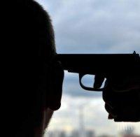 ИЗВЪНРЕДНО! Отчаян мъж си тегли куршума в кафене! Откриха две предсмъртни писма в дома му