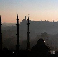 Сирийското правителство възстановяв древните водни колела в град Хама