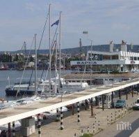  Паметна плоча в знак на преклонение пред героизма и храбростта на българските моряци беше открита във Варна