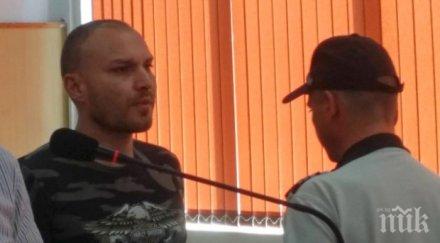 полицаят хванат кара нелегални имигранти направих простотия