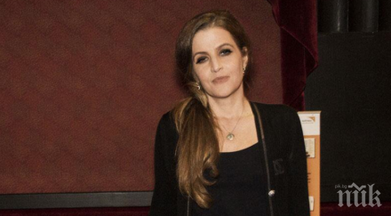 дъщерята елвис пресли става героиня изложба