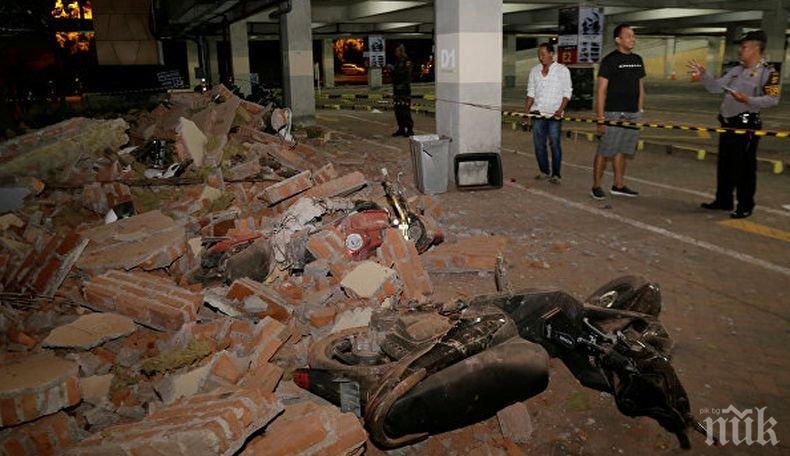 Жертвите на земетресението в Индонезия са вече близо 400