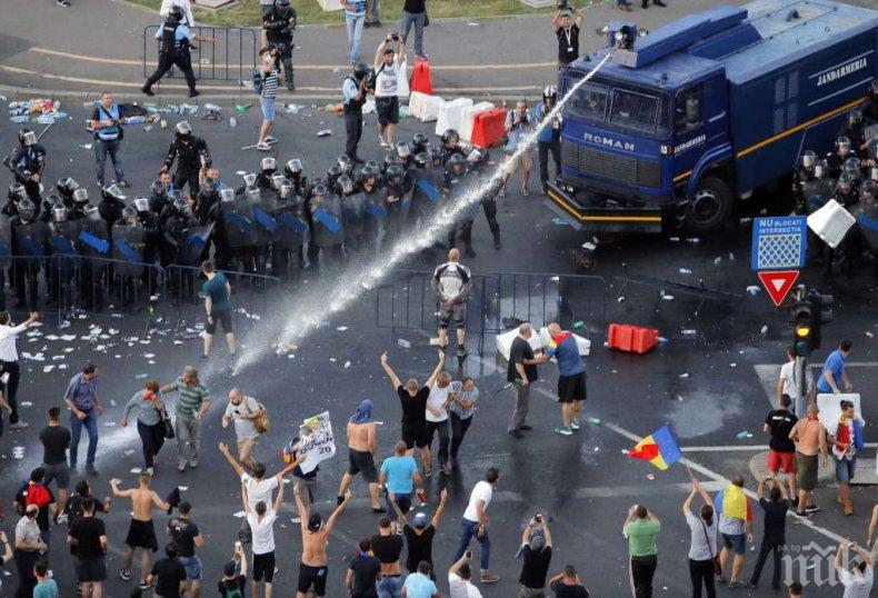 Протестът в Букурещ - жандармерията прочисти площад „Виктория“, над 240 са ранени