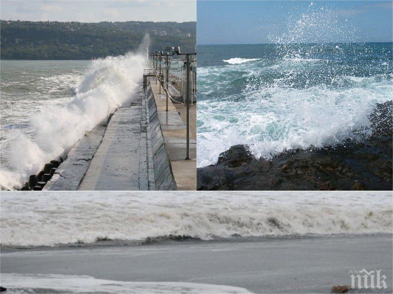 ЕКСКЛУЗИВНО В ПИК! Невиждана стихия по Южното Черноморие! Двуметрови вълни затвориха плажове (ВИДЕО)