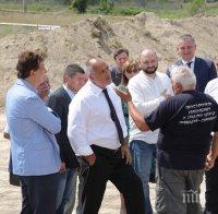 Бойко Борисов посети уникален археологически обект в близост до Провадия (СНИМКИ)