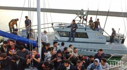 берлин атина постигнаха споразумение връщане кандидати убежище