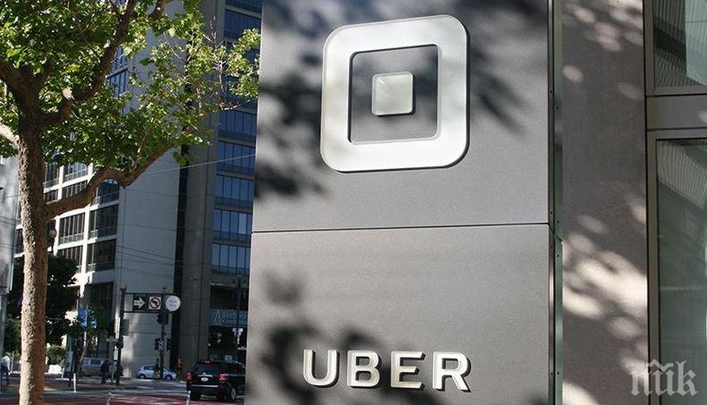 Кметът на Ню Йорк блокира за година издаването на лицензи на шофьорите на Uber и Lyft