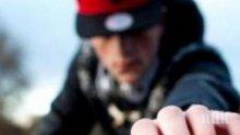 Ром задигна телефон на тийнейджърка от ръцете й посред бял ден в Пловдив