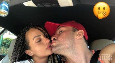 гореща клюка перата заби голата петя ловецът бежанци мляска известната футболна фенка