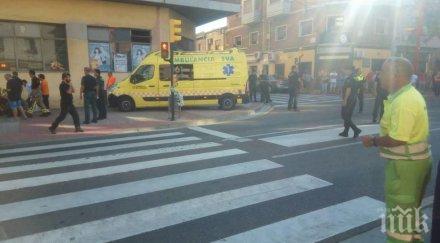 кола отнесе пешеходци испания виновникът избяга