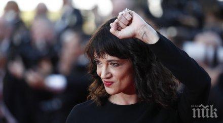 азия ардженто отрече сексуални отношения непълнолетен тийнейджър