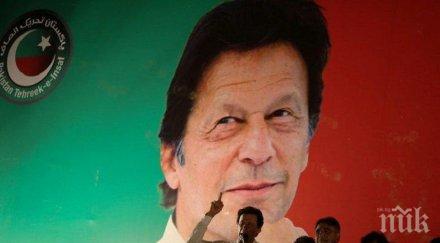 бивша крикет звезда закле премиер пакистан