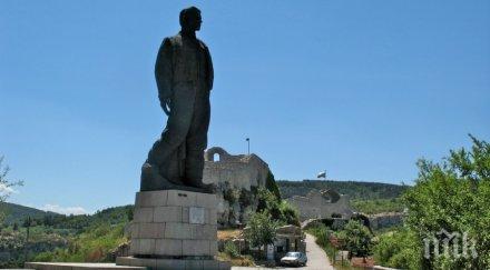 ловеч отбелязва 141 години освобождението