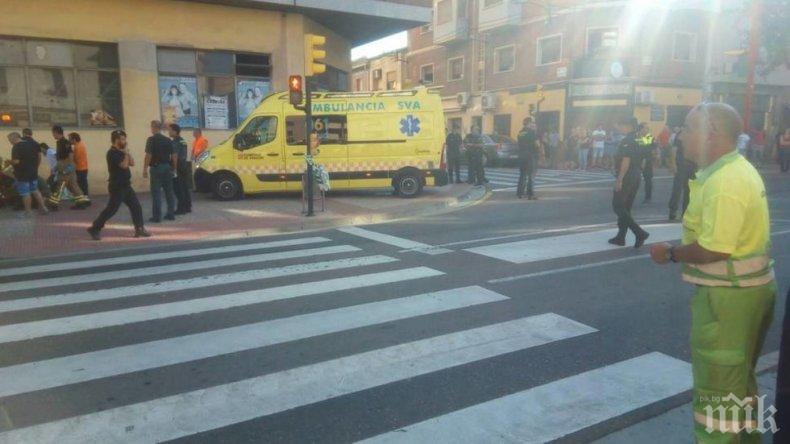 Кола отнесе пешеходци в Испания, виновникът избяга