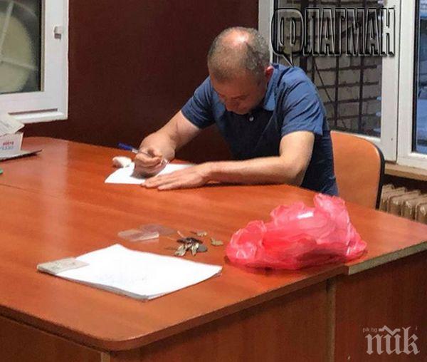 ИЗВЪНРЕДНО! Закопчаха бургазлията Велислав, направил над 30 удара на Слънчака от началото на сезона (СНИМКИ)
