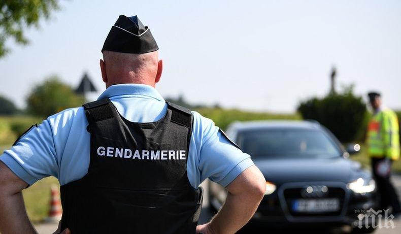 Седем ранени, след като пиян шофьор се вряза с автомобила си в нощен клуб във Франция