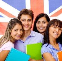 Новоприетите български студенти във Великобритания ще получат последни инструкции преди отпътуването си за Острова