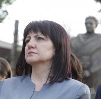 Караянчева изрази съболезнования към близките на загиналите при катастрофата до Своге