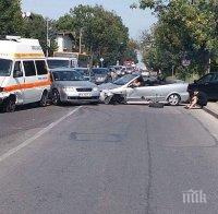 Дрогиран шофьор спретнал верижното меле с линейка на Околовръстното в София