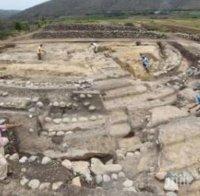 Археолози проучват нови части на храм в Перу на 3000 години с минироботи