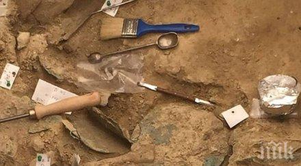 археолози откриха остров крит непокътната гробница минойската епоха