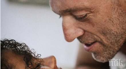 френският секссимвол венсан касел ожени годишна моделка