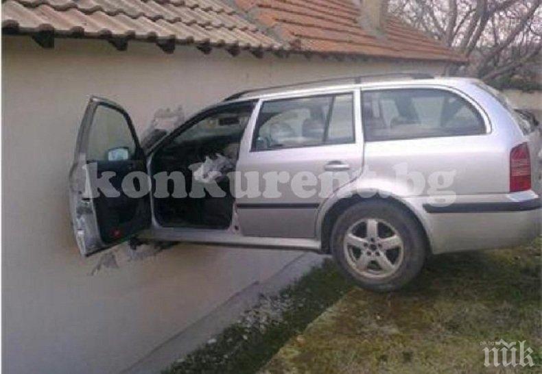 Къркан шофьор се заби в къща във Вършец и офейка