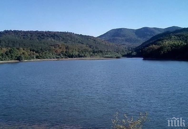 Язовирът в Трън се нуждае от спешен ремонт, кметът готов да го прехвърли на държавата