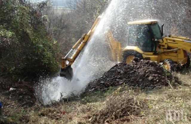 Съединение пропищя от ВиК аварии