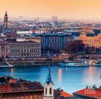 ПРОЧУХМЕ СЕ! Русенската художествена галерия показва изложба във Виена