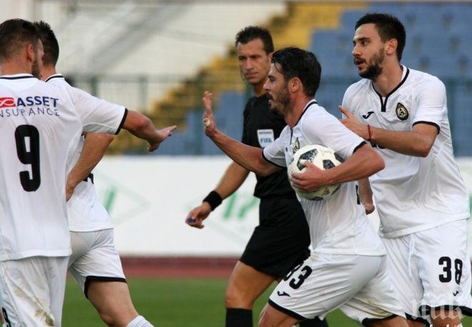 „Славия“ се подсили с полузащитник и бранител