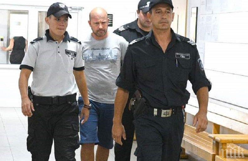 Шефът на незаконния цех за цигари остава в ареста в Пловдив