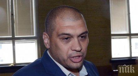 братът депутата дпс иска свобода обвинен тартор група сплашване