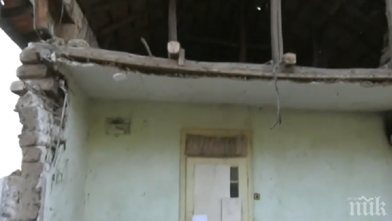 ТИР бутна къща в село Василовци