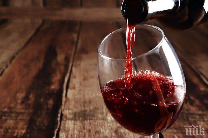 Гърция обяви за незаконен данъка върху виното