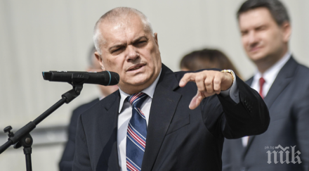 валентин радев награждава гранични полицаи елхово