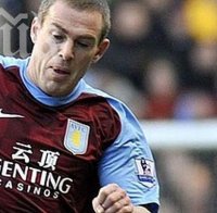 Астън Вила разкарва петима