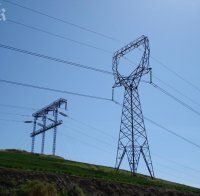 Мъж оцеля като по чудо след удар с 20 киловолта ток